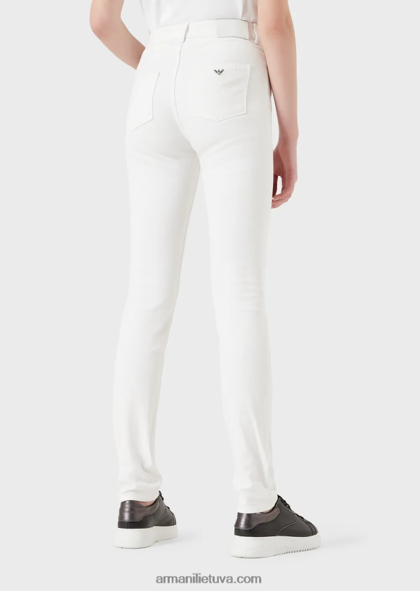 moterys baltas Armani j18 aukštu juosmeniu siauri džinsai iš patogaus džinsinio audinio 02482X2773