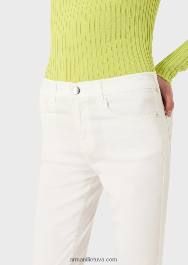 moterys baltas Armani j20 itin siauri džinsai aukštu liemeniu iš mineraliniu drabužiu nudažyto komfortiško džinso 02482X2753