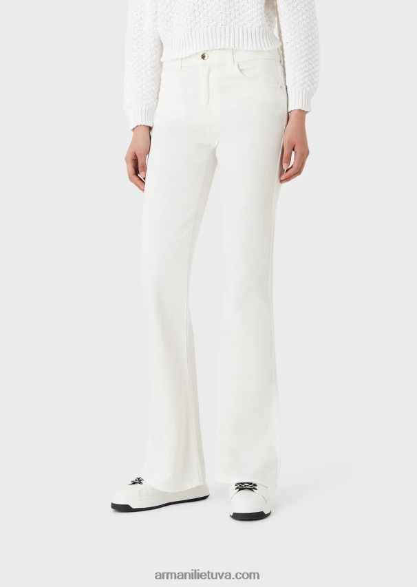 moterys baltas Armani j47 vidutinio/aukšto liemens platėjantys džinsai iš drabužiais dažyto jaučio audinio 02482X2746