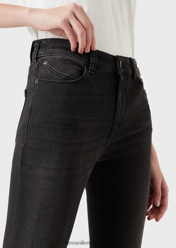 moterys juodas Armani j18 siauri, skalbti akmeniu patogūs džinsiniai džinsai aukštu juosmeniu 02482X2772