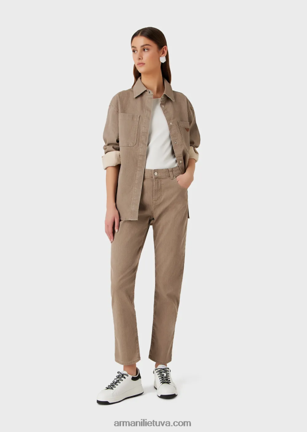 moterys smėlio spalvos Armani j36 vidutinio liemens džinsai tiesiomis kojomis iš natūraliai dažyto organinio džinso 02482X403