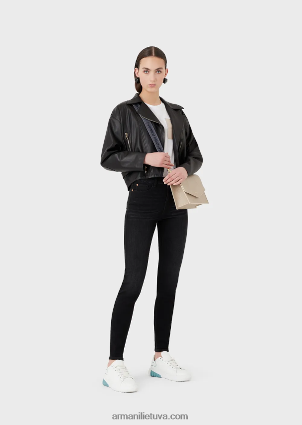 moterys baltas Armani lengvi ekologiško trikotažo marškinėliai su kolekcijos logotipu 02482X440