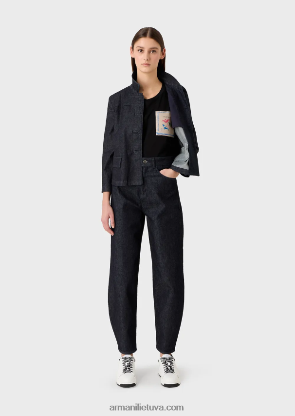 moterys juodas Armani lengvi ekologiško trikotažo marškinėliai su kolekcijos logotipu 02482X439