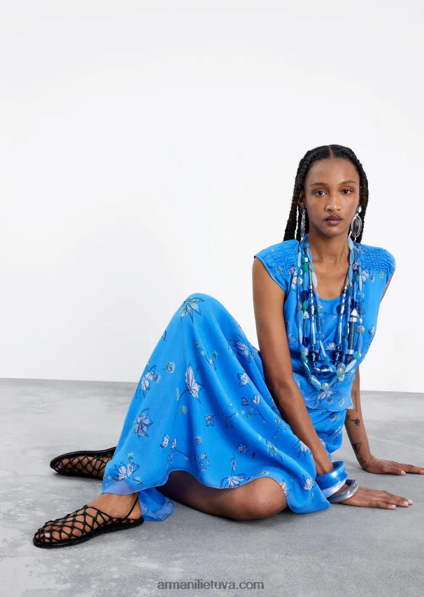 moterysArmani Stilizuotas gėlių rašto šilko kreponinis viršus su kryžminiu v kaklu 02482X357