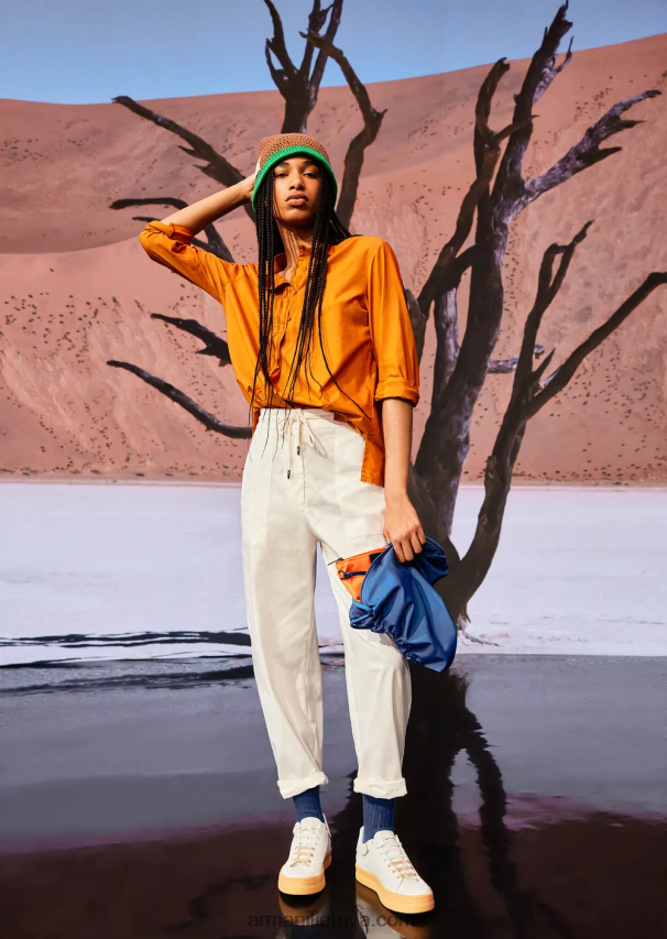 moterys oranžinė Armani tvarios kolekcijos drabužiais dažyti ekologiški muslino marškiniai su guru apykakle 02482X387