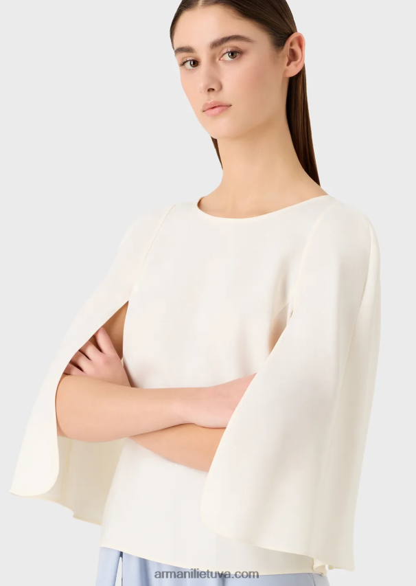 moterys pieno baltumo Armani palaidinė su pelerinomis rankovėmis iš techninių drabužių 02482X383
