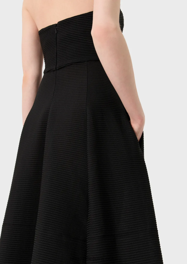 moterys juodas Armani ilga suknelė iš rumbuoto barre audinio su miela iškirpte 02482X127