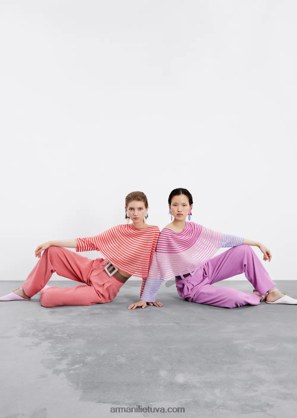 moterys daugiaspalvis Armani apkarpytas megztinis su pusiau permatomu dryžuotu žakardo dizainu 02482X212