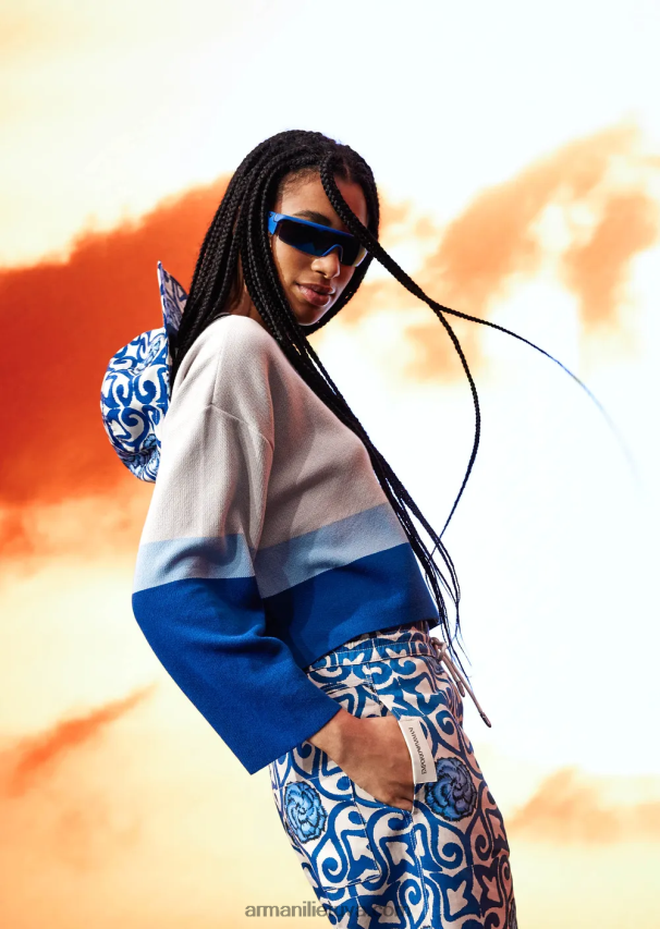 moterys modelis Armani tvarios kolekcijos ekologiškos medvilnės žakardo džemperis 02482X211