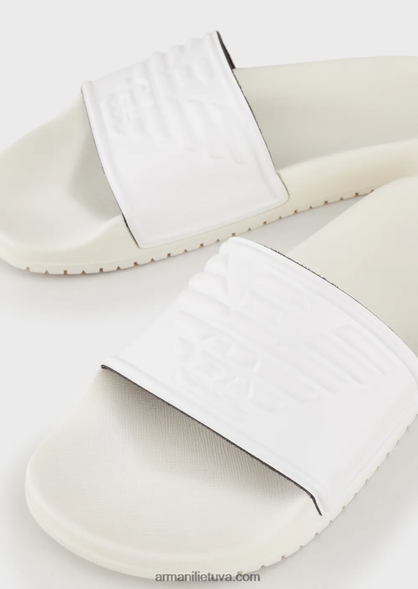 moterys baltas Armani PVC slankikliai su per dideliu reljefiniu ereliu 02482X23