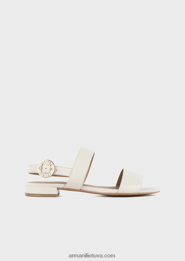 moterys baltas Armani odiniai sandalai su logotipu medalionu 02482X535