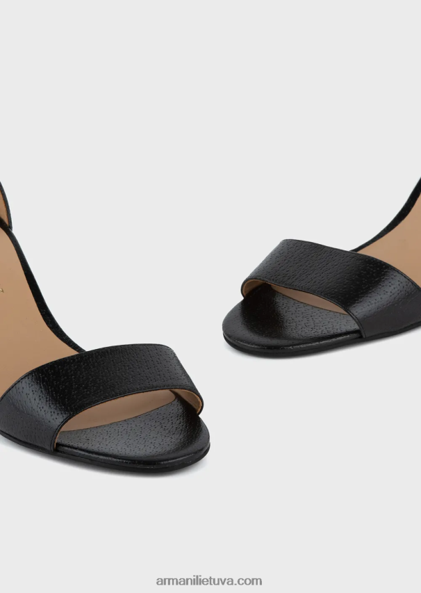 moterys juodas Armani odiniai sandalai su kulnu ir logotipu medalionu 02482X516