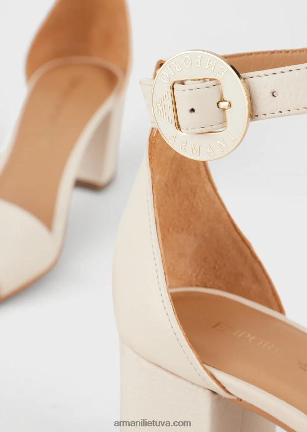 moterys rudas Armani odiniai sandalai su kulnu ir logotipu medalionu 02482X515