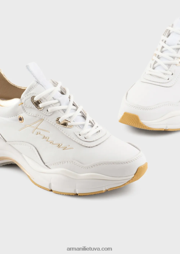 moterys baltas logotipas Armani odiniai sportbačiai su raukšlėtomis detalėmis 02482X573