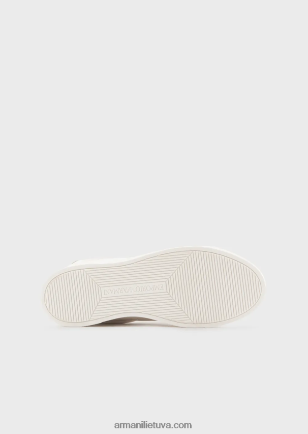 moterys baltas logotipas Armani odiniai sportbačiai su smeigtukais ir perforuotu motyvu 02482X571