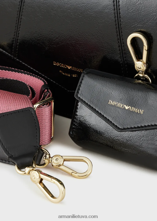 moterys juodas Armani naplak efekto krepšys per petį su kortelių laikikliu 02482X612