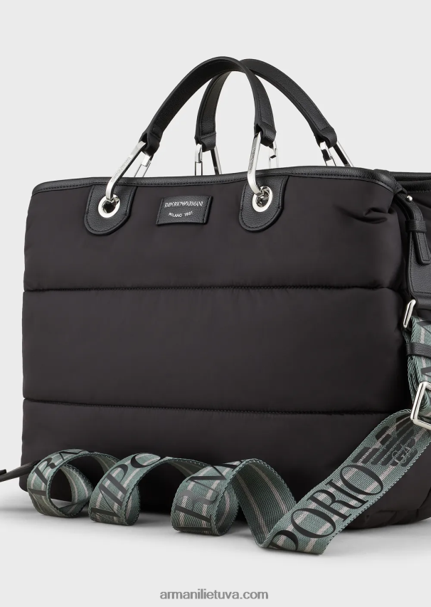 moterys juodas Armani vidutinio myea pirkėjo krepšys iš dygsniuoto perdirbto nailono 02482X668