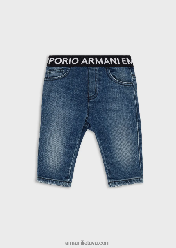 berniukas vidutinio mėlynumo Armani Džinsiniai džinsai j17 su logotipu ties juosmeniu 02482X2713