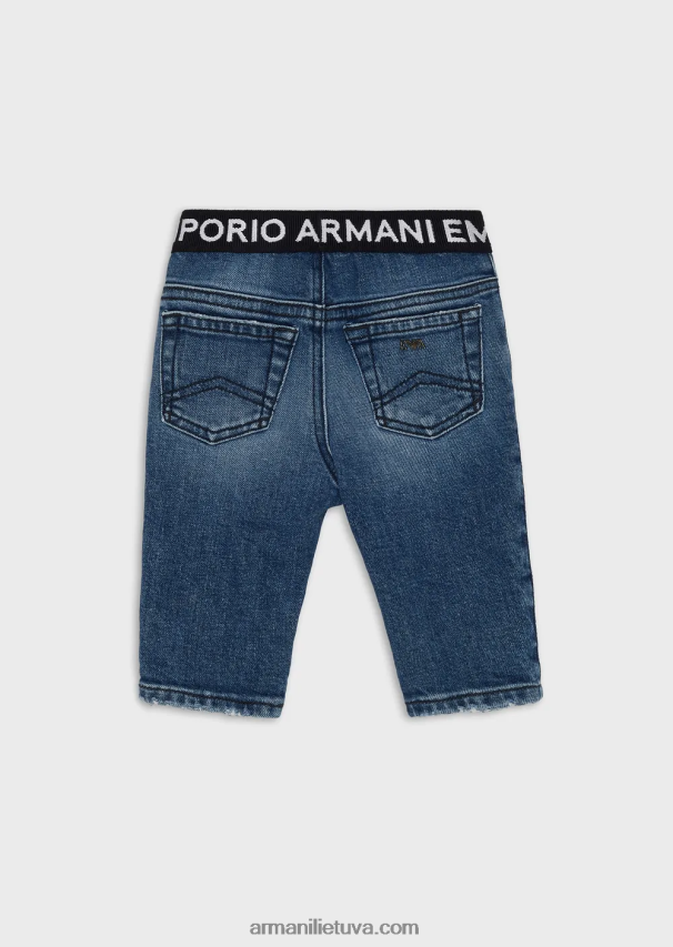 berniukas vidutinio mėlynumo Armani Džinsiniai džinsai j17 su logotipu ties juosmeniu 02482X2713