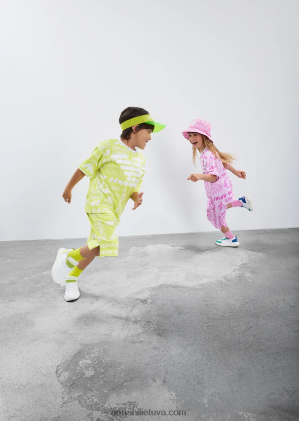 berniukasArmani nailoninė skrybėlė su užrašu „ea crew“. 02482X2504