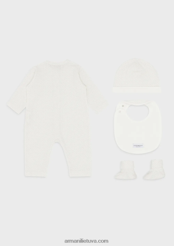 merginaArmani dovanų rinkinys, kurį sudaro op-art erelio bateliai su antkrūtiniu ir kepuraitė 02482X2650