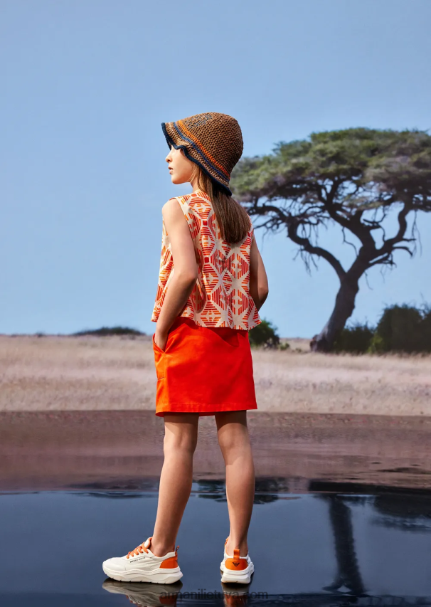 mergina spausdinti Armani tvarios kolekcijos ekologiškos muslino spalvos viršutinė dalis su spaudiniais 02482X2578