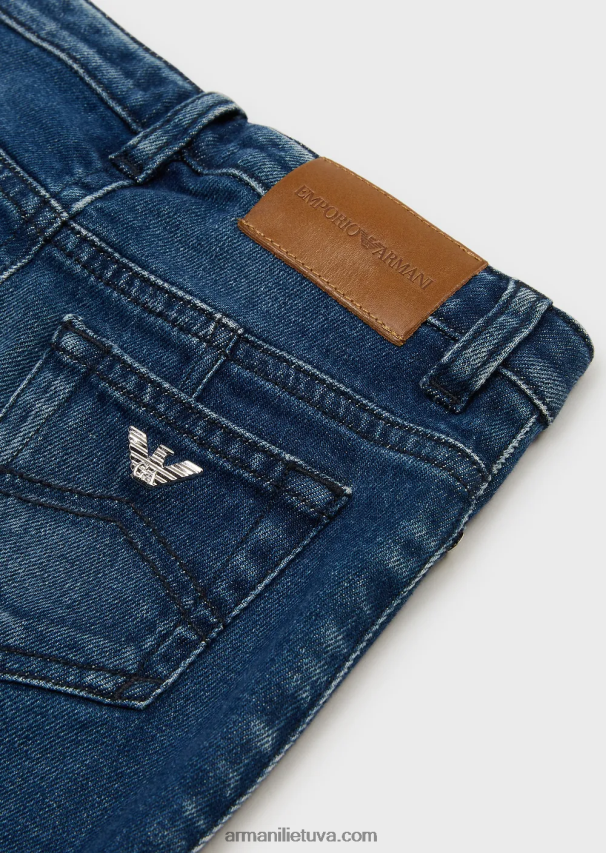 mergina tamsiai mėlyna Armani j32 akmeniu plauti džinsiniai džinsai 02482X2574
