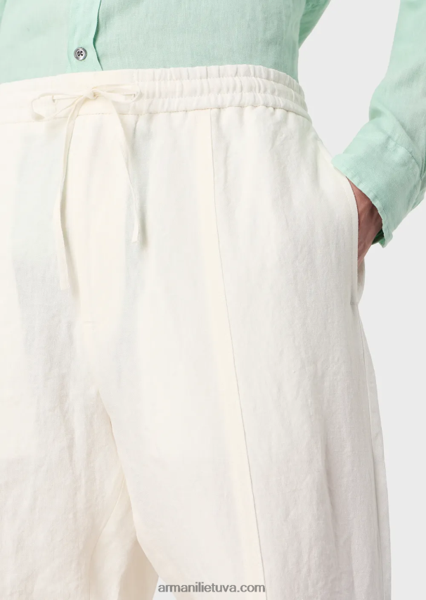 vyrų pieno baltumo Armani išblukęs linas su krepinės tekstūros raišteliu lentos šortai su raišteliu 02482X1510