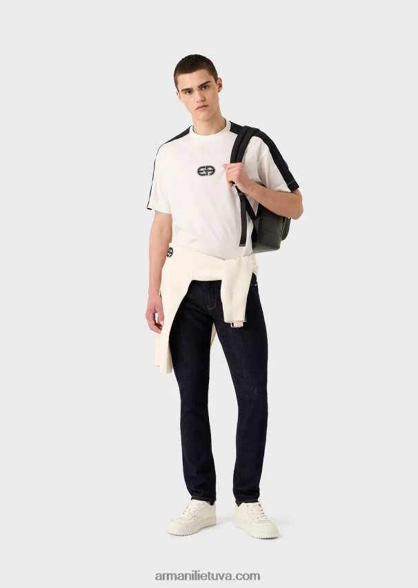 vyrų pieno baltumo Armani Tencel-blend trikotažiniai marškinėliai su lopinėliu ir juostelėmis 02482X1686