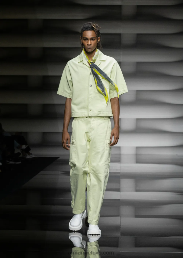 vyrų laimo žalia Armani džinsinė palaidinė trumpomis rankovėmis su l\'amour siuvinėjimu 02482X1086