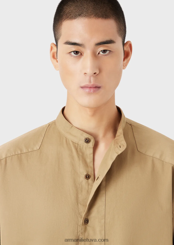 vyrų rudas Armani tvarios kolekcijos drabužiais dažyti ekologiški muslino marškiniai su guru apykakle 02482X1078