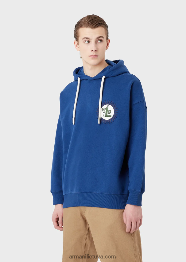 vyrų mėlyna Armani tvarios kolekcijos megztinis su gobtuvu su lopinėliu iš persikų odos organinės medvilnės 02482X1434