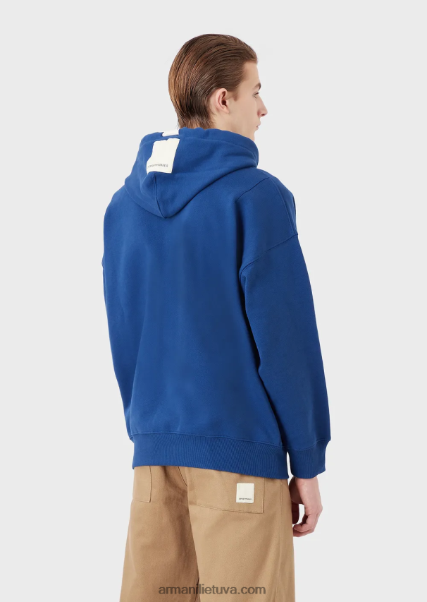 vyrų mėlyna Armani tvarios kolekcijos megztinis su gobtuvu su lopinėliu iš persikų odos organinės medvilnės 02482X1434