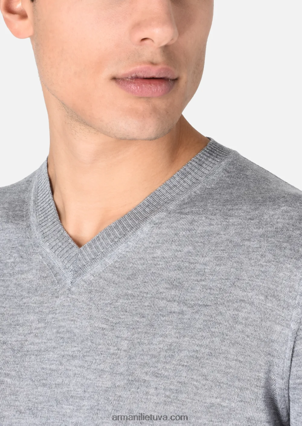 vyrų šviesiai pilka Armani V formos kaklo džemperis iš grynos vilnos 02482X1267