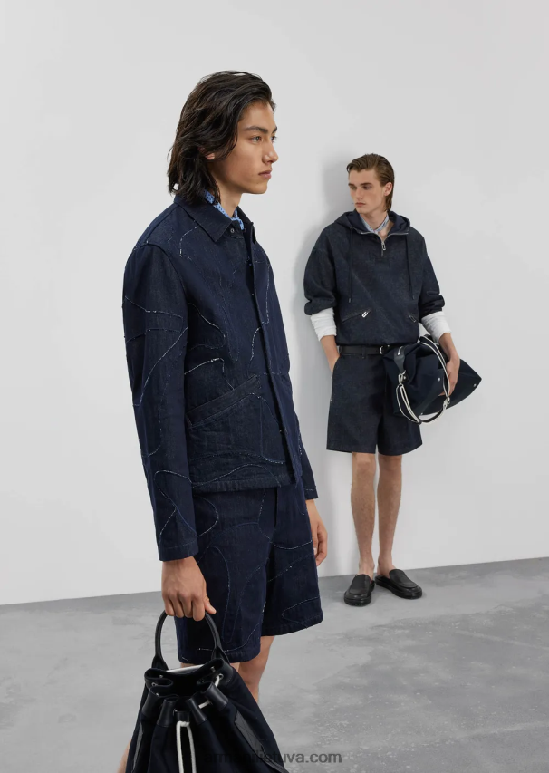 vyrųArmani drobinė striukė su negabaritiniu kamufliažiniu siuvinėjimu 02482X1301