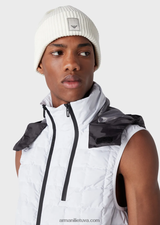 vyrų baltas Armani vandens atstumiantis dygsniuotas nailono pilnas užtrauktukas be rankovių. 02482X1308