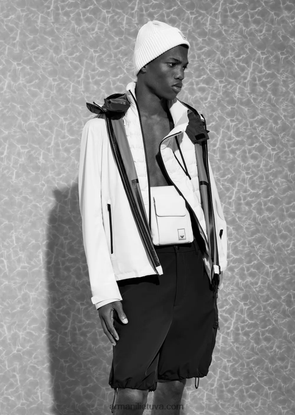 vyrų baltas Armani vandens atstumiantis dygsniuotas nailono pilnas užtrauktukas be rankovių. 02482X1308