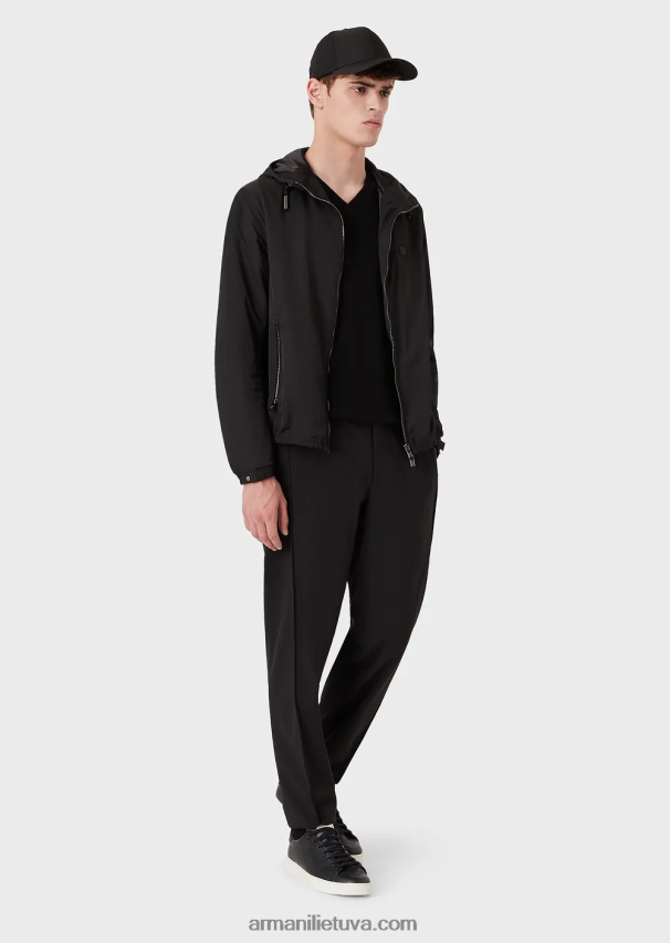 vyrų juodas Armani vandeniui atspari nailoninė palaidinė su gobtuvu ir logotipu 02482X1342