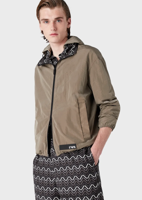 vyrų modelis Armani apverčiama nailoninė palaidinė su pilnu užtrauktuku 02482X1317