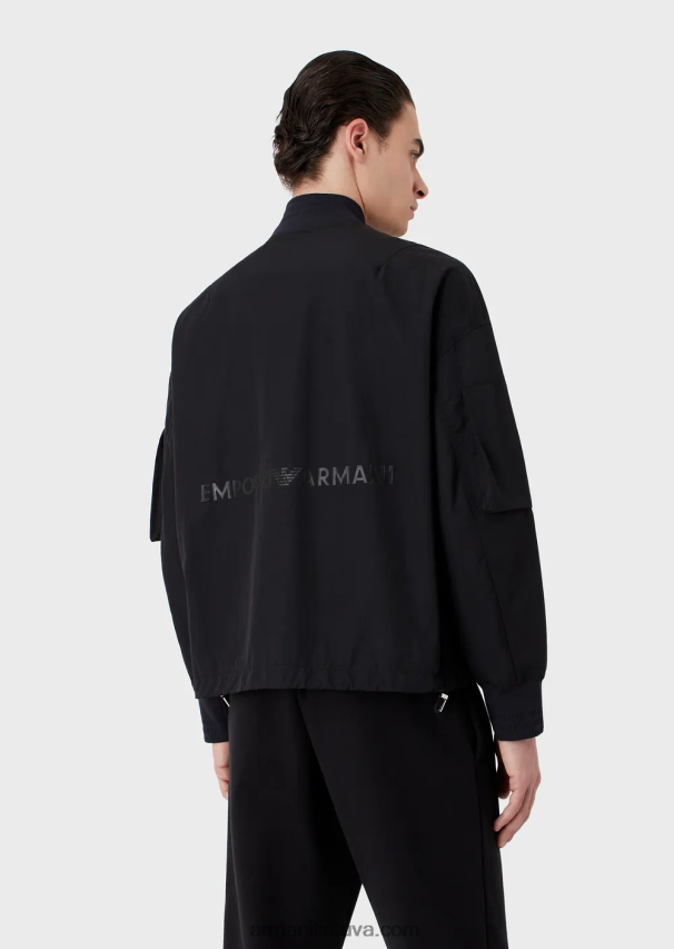 vyrų tamsiai mėlyna Armani Vandenį atstumianti palaidinė iš banguoto šviesaus nailono 02482X1318