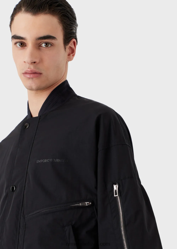 vyrų tamsiai mėlyna Armani Vandenį atstumianti palaidinė iš banguoto šviesaus nailono 02482X1318