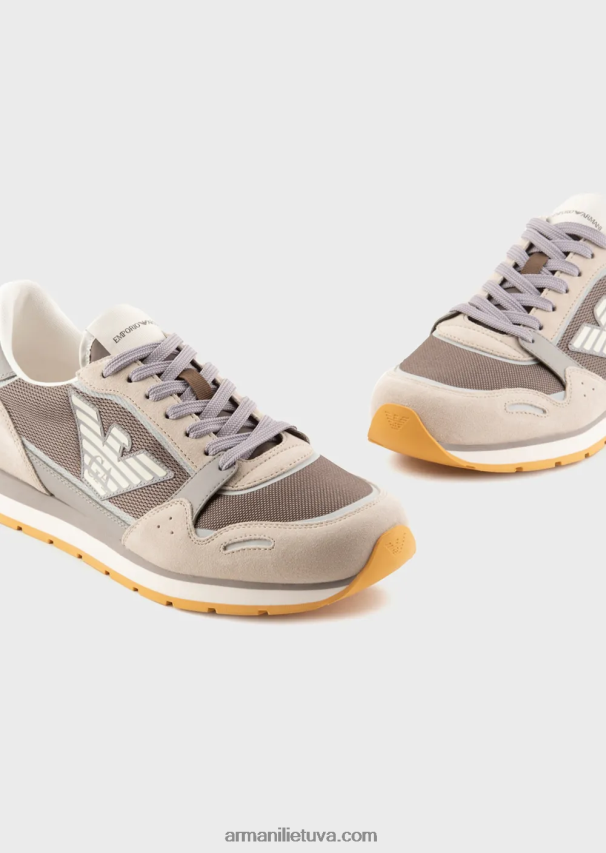 vyrų smėlio spalvos Armani tinkliniai sportbačiai su zomšos detalėmis ir erelio lopinėliu 02482X1883