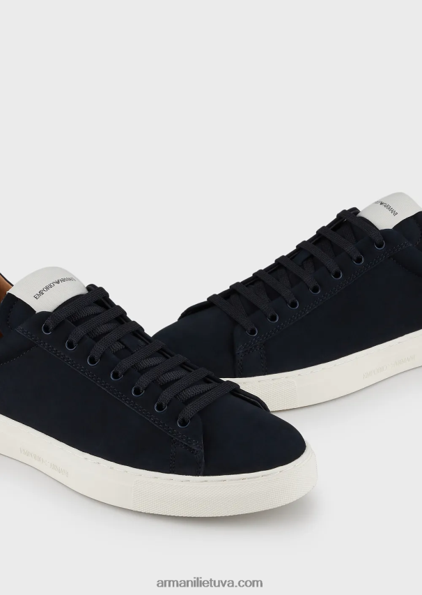 vyrų tamsiai mėlyna Armani nubuko spalvos sportbačiai su logotipu nugaroje 02482X1928