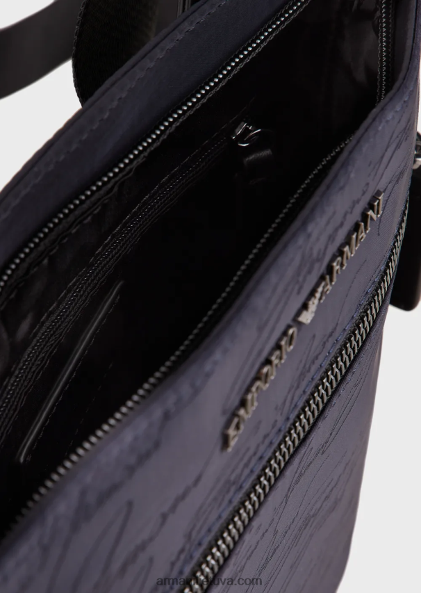 vyrųArmani plokščias žakardo nailono krepšys ant pečių su firminiu logotipu 02482X1982