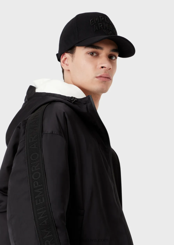 vyrų juodas Armani beisbolo kepuraitė su reljefiniais išsiuvinėtais užrašais 02482X2033