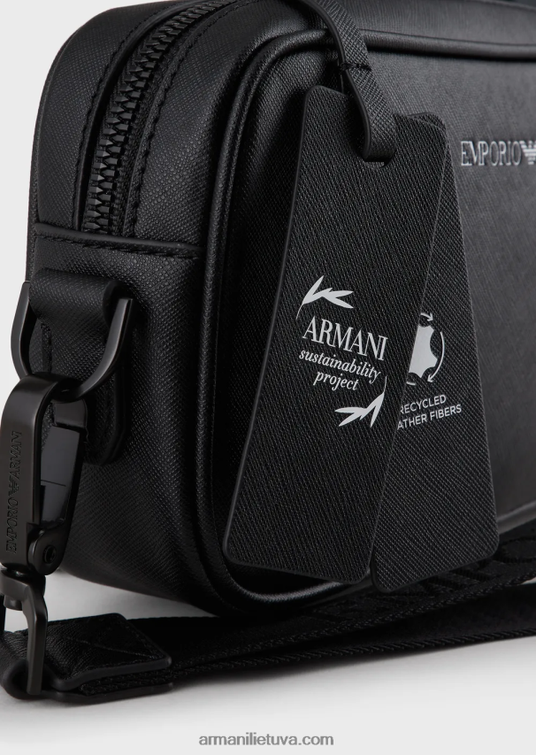 vyrųArmani Saffiano-print regeneruotos odos skalbimo krepšys 02482X2208